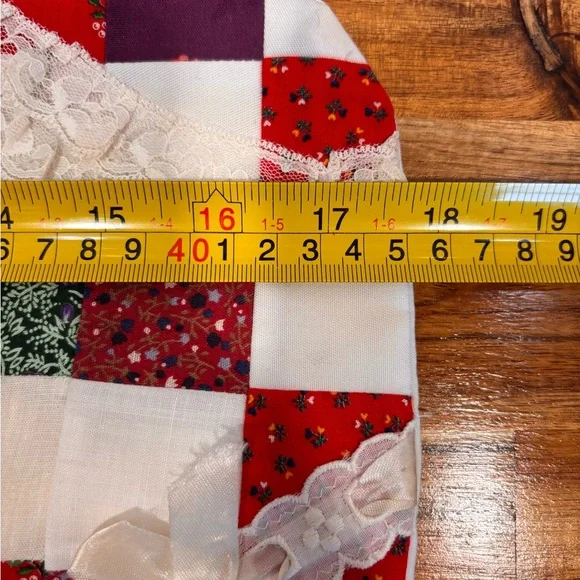 Set of 2 Quilted Patchwork Granny Square Vintage Stockings Christmas Cottage Cor - Picture 3 of 11